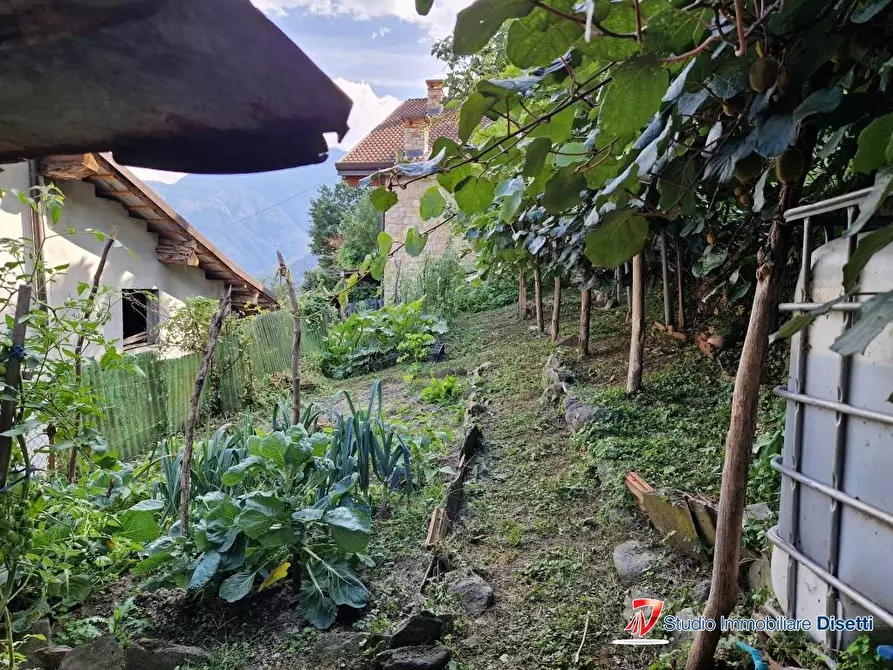 Immagine 2 di Casa semindipendente in vendita  8 a Malonno