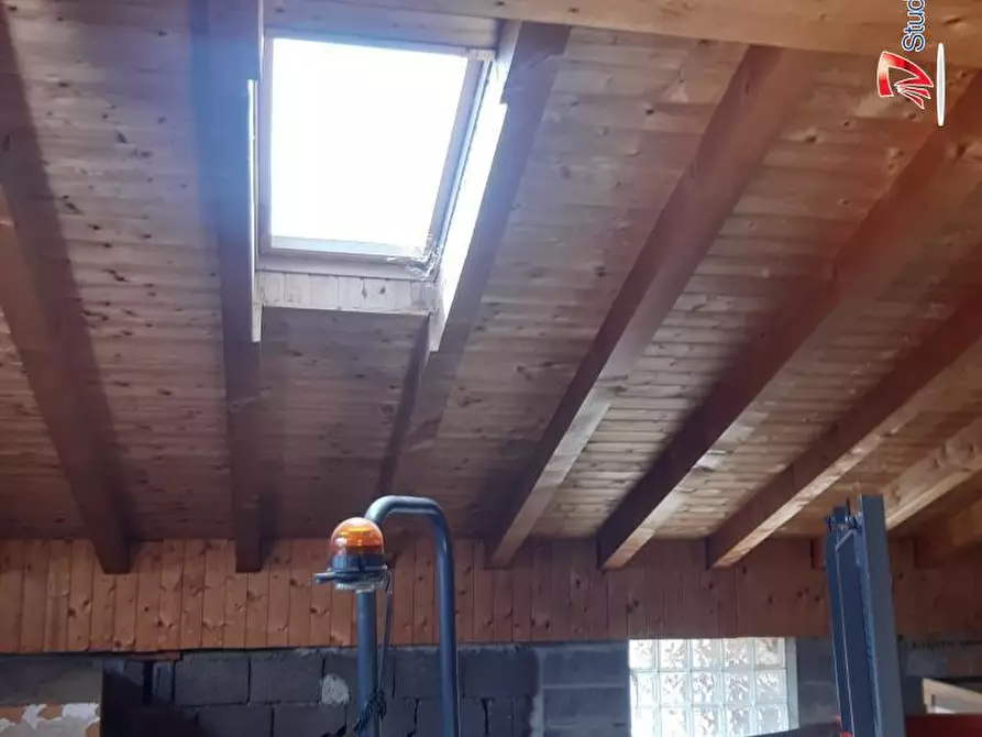 Immagine 4 di Rustico / casale in vendita  a Monno