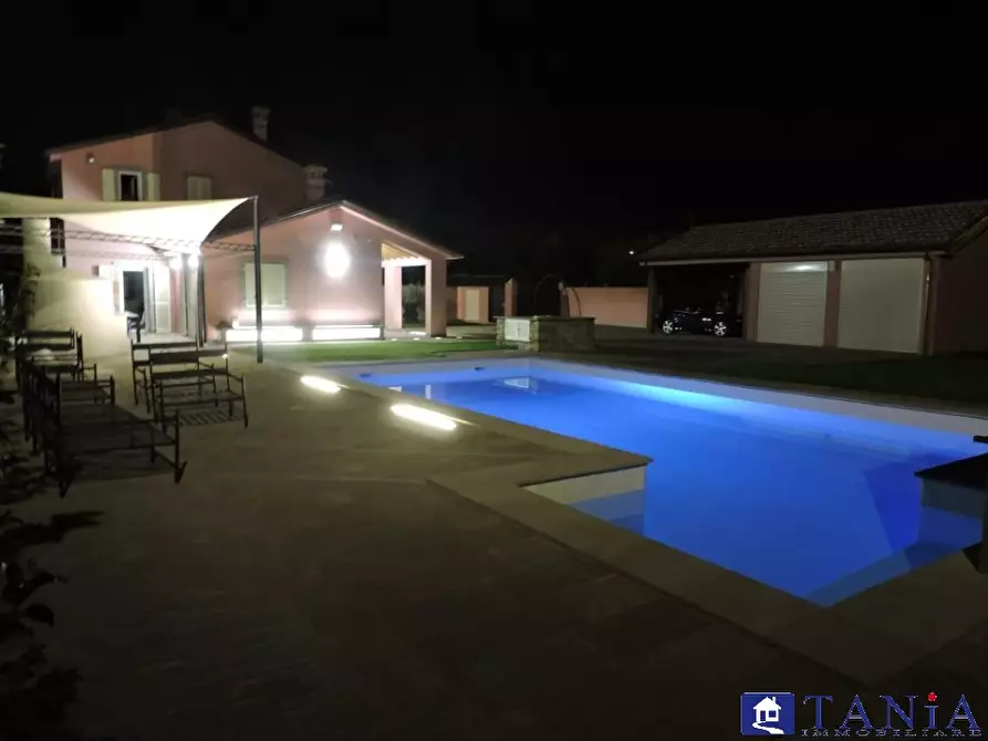 Immagine 2 di Casa semindipendente in vendita  24 a Castelnuovo Magra