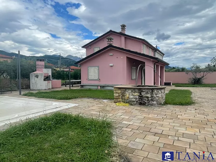 Immagine 7 di Casa semindipendente in vendita  24 a Castelnuovo Magra