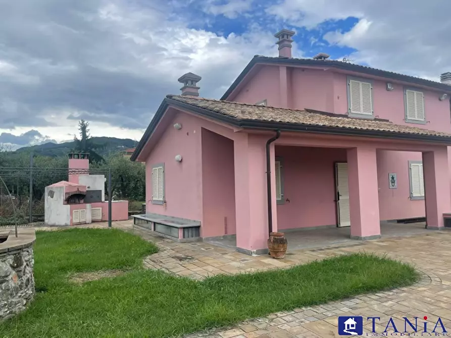 Immagine 8 di Casa semindipendente in vendita  24 a Castelnuovo Magra