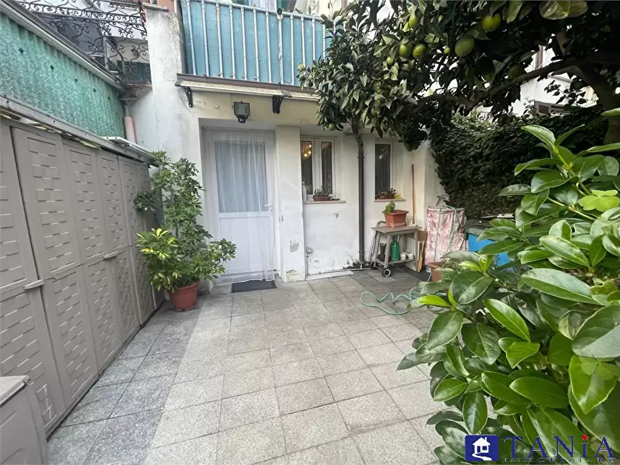 Immagine 2 di Casa semindipendente in vendita  a Ortonovo