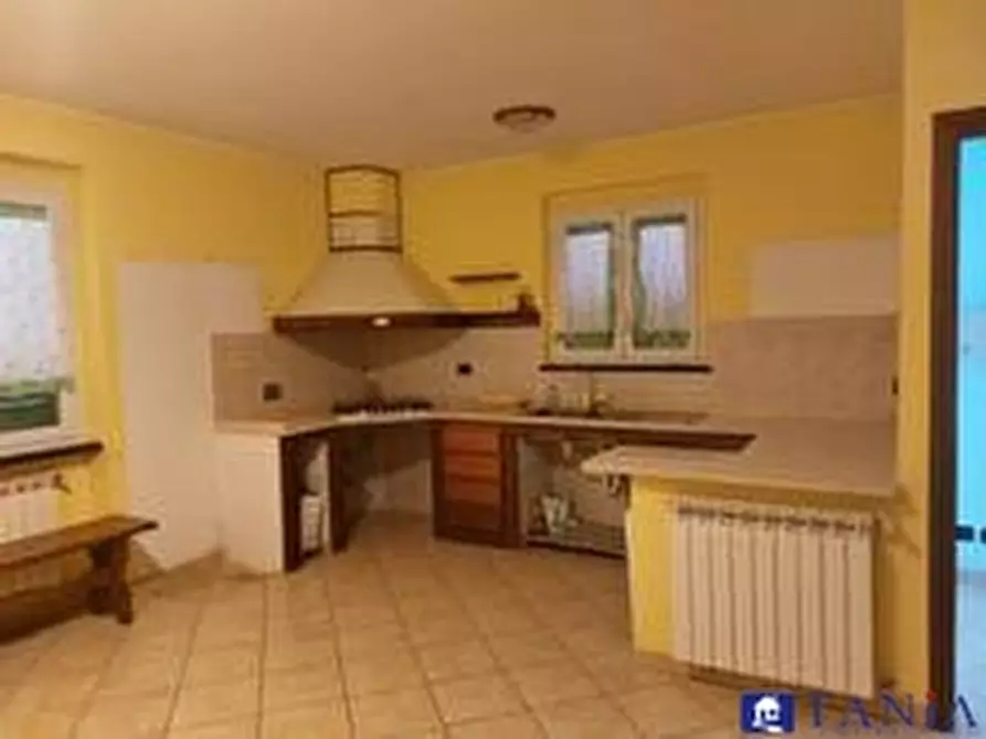 Immagine 4 di Casa semindipendente in vendita  23 a Castelnuovo Magra