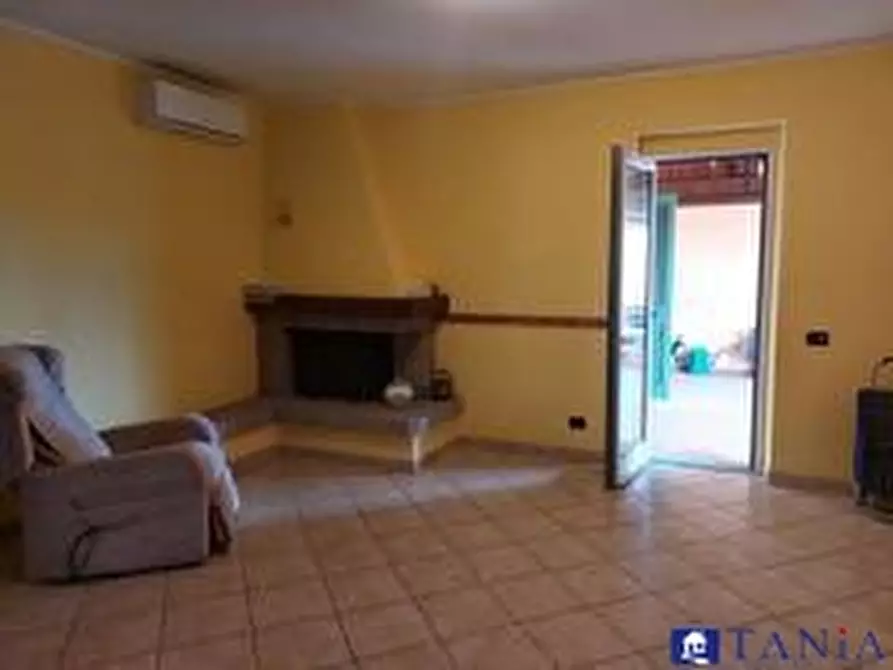 Immagine 5 di Casa semindipendente in vendita  23 a Castelnuovo Magra