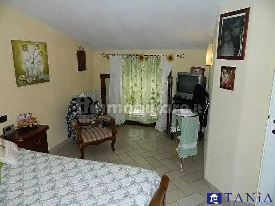 Immagine 8 di Casa semindipendente in vendita  a Carrara