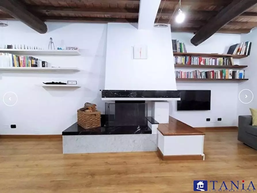 Immagine 9 di Casa semindipendente in vendita  32 a Carrara