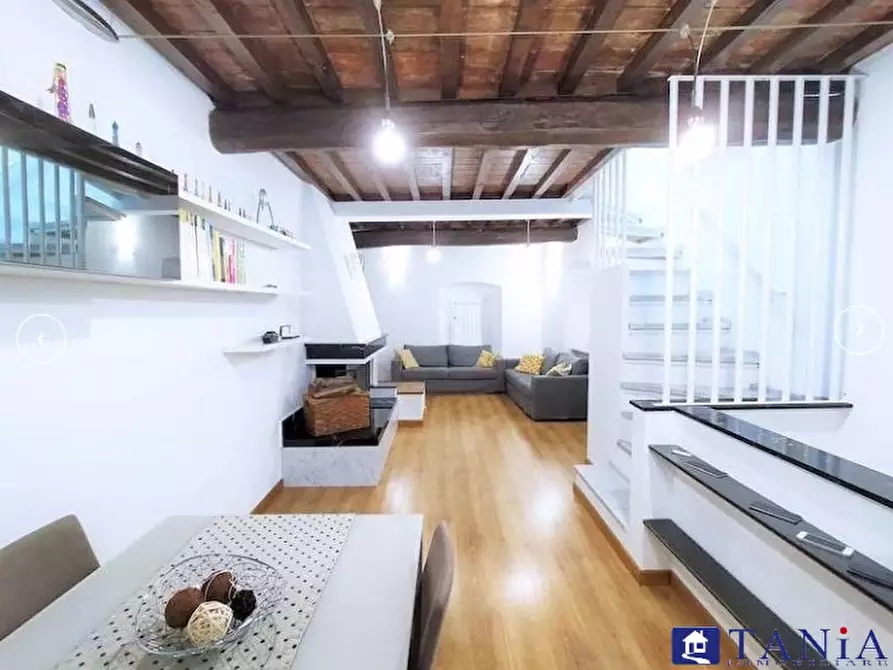 Immagine 2 di Casa semindipendente in vendita  32 a Carrara