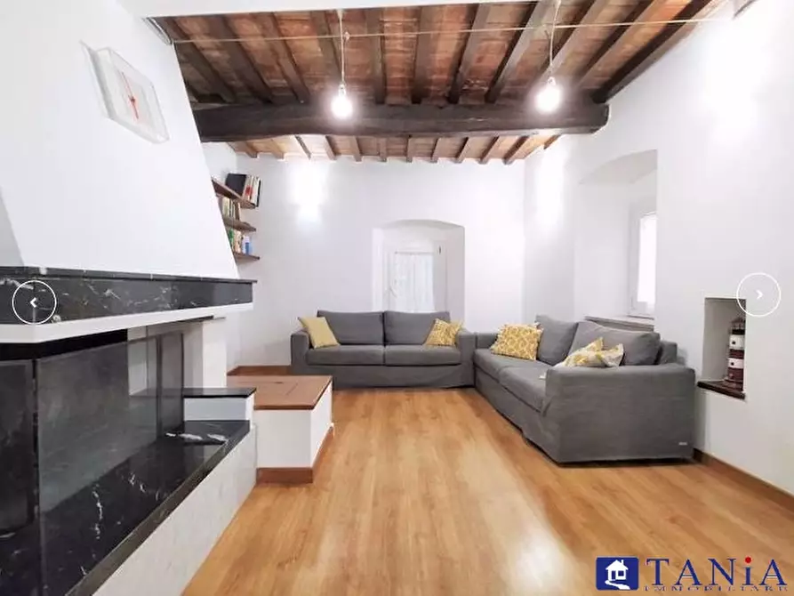 Immagine 6 di Casa semindipendente in vendita  32 a Carrara