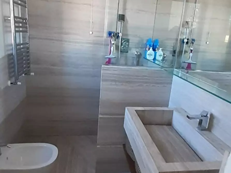 Immagine 10 di Casa semindipendente in vendita  23 a Carrara