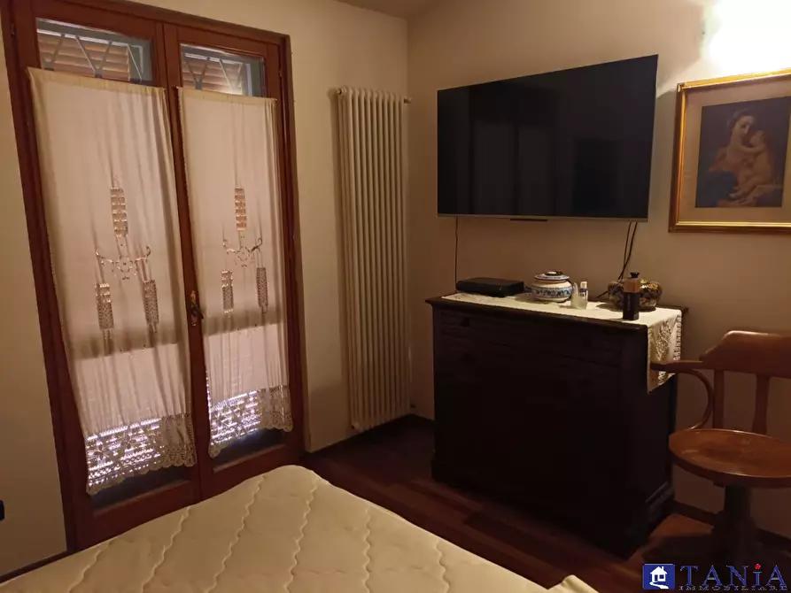 Immagine 9 di Casa semindipendente in vendita  2 a Carrara