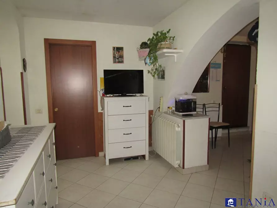 Immagine 1 di Casa semindipendente in vendita  23 a Carrara