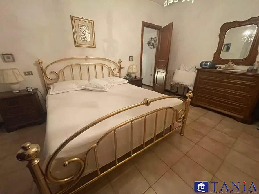Immagine 6 di Casa semindipendente in vendita  12 a Carrara