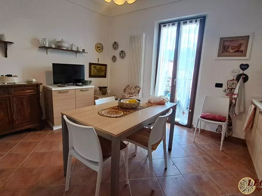 Immagine 5 di Casa semindipendente in vendita  3 a Villafranca In Lunigiana