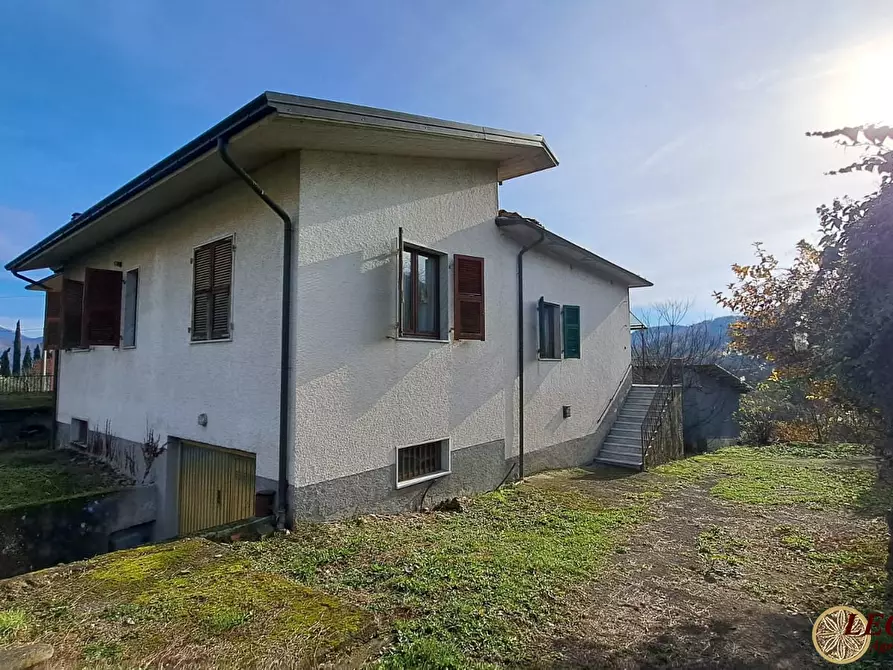 Immagine 1 di Casa semindipendente in vendita  55 a Mulazzo