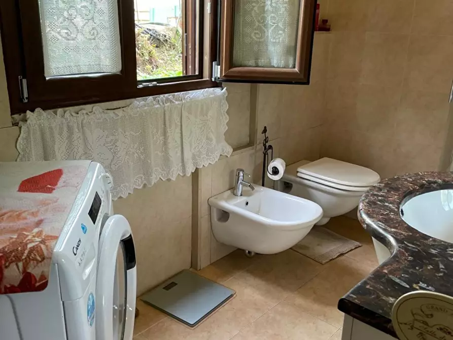 Immagine 4 di Casa semindipendente in vendita  23 a Carrara