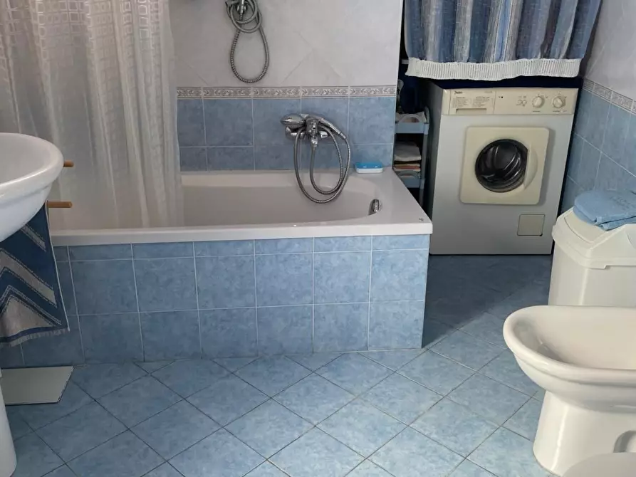 Immagine 7 di Casa semindipendente in vendita  23 a Carrara