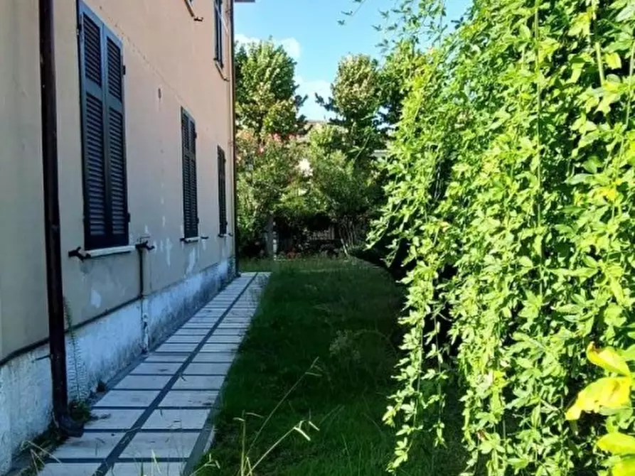 Immagine 8 di Casa semindipendente in vendita  23 a Carrara