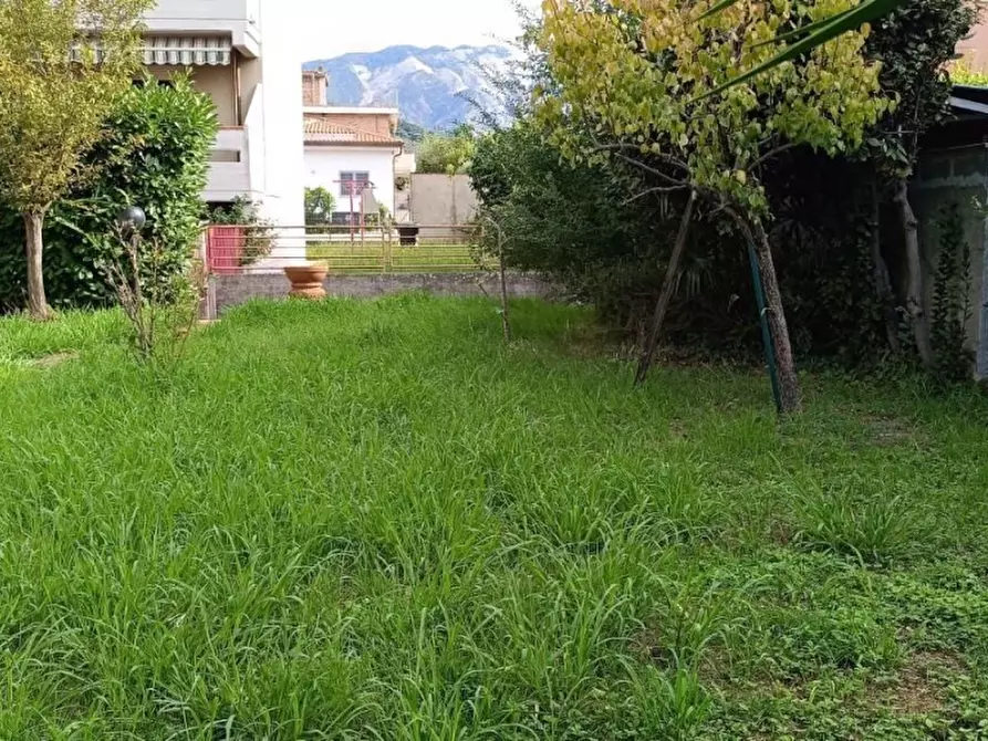 Immagine 1 di Casa semindipendente in vendita  23 a Carrara