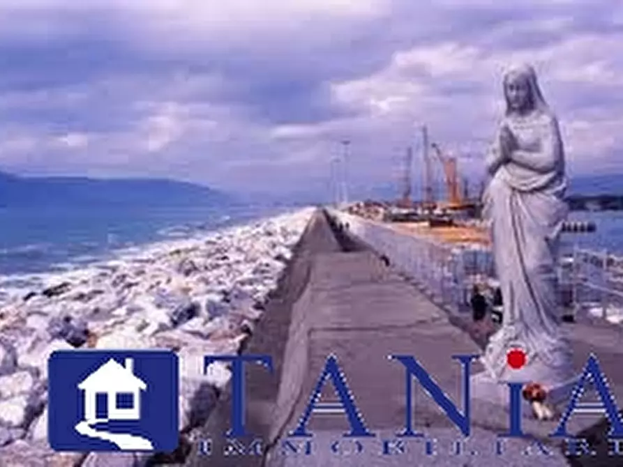 Immagine 9 di Casa semindipendente in vendita  23 a Carrara