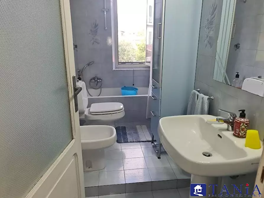 Immagine 1 di Casa semindipendente in vendita  23 a Carrara