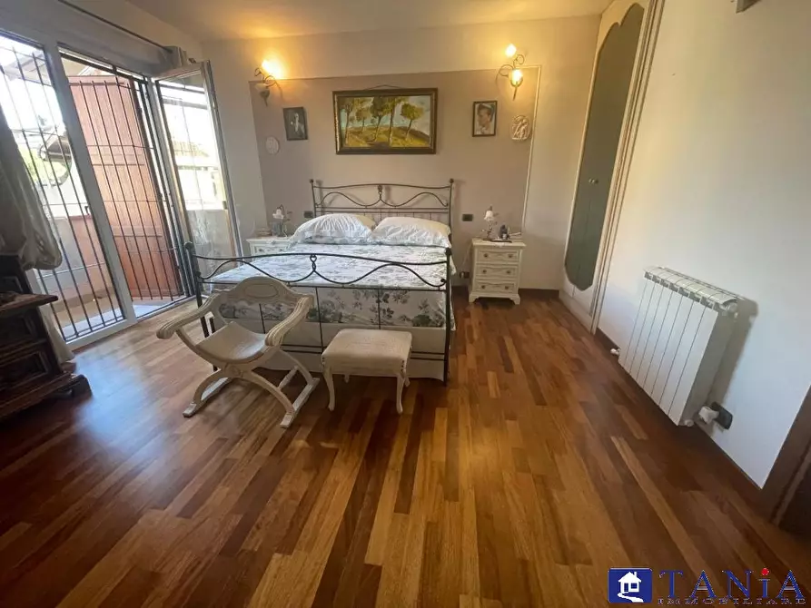 Immagine 9 di Casa semindipendente in vendita  26 a Carrara