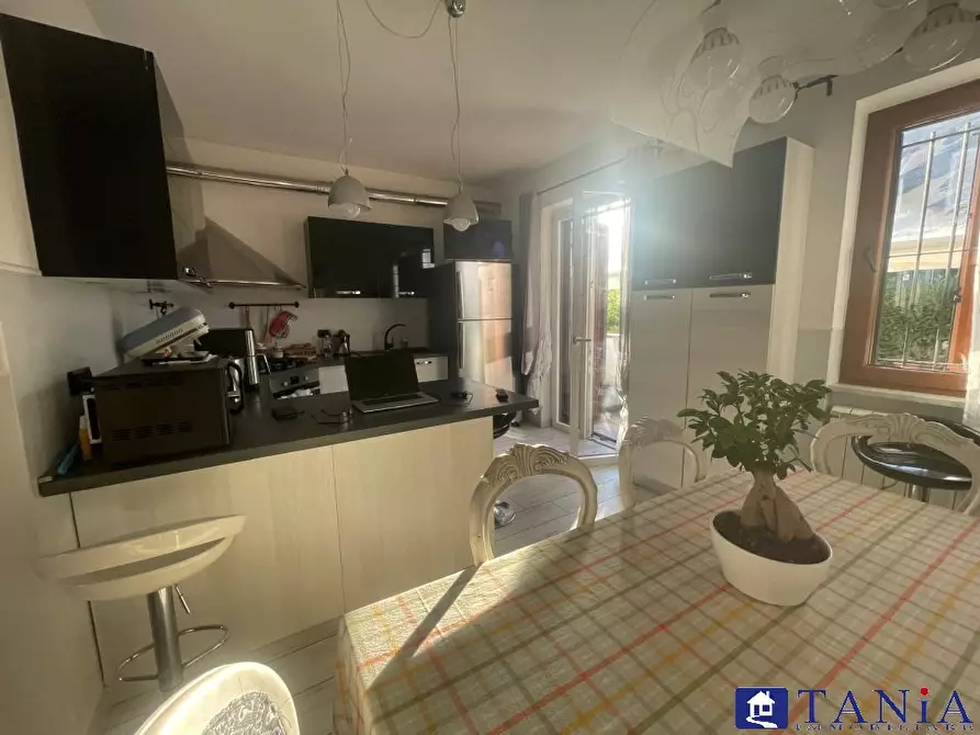Immagine 8 di Casa semindipendente in vendita  26 a Carrara