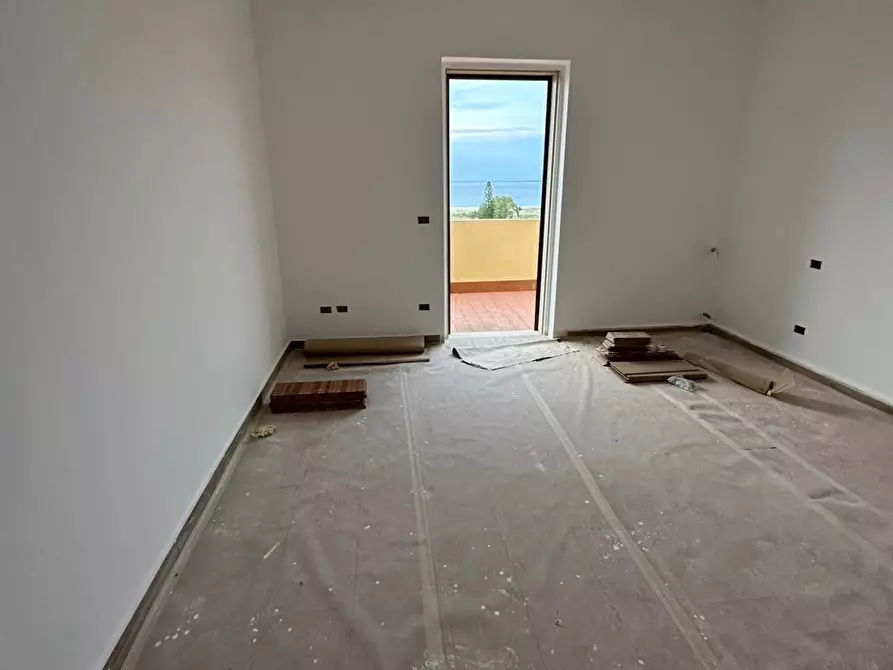 Immagine 4 di Villa in vendita  a Messina