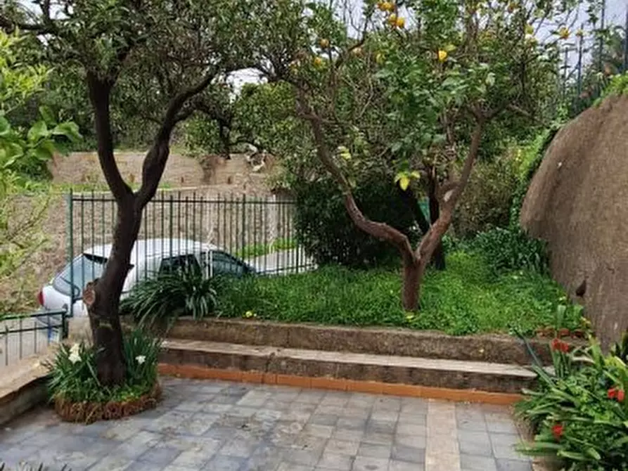 Immagine 4 di Casa semindipendente in vendita  a Messina