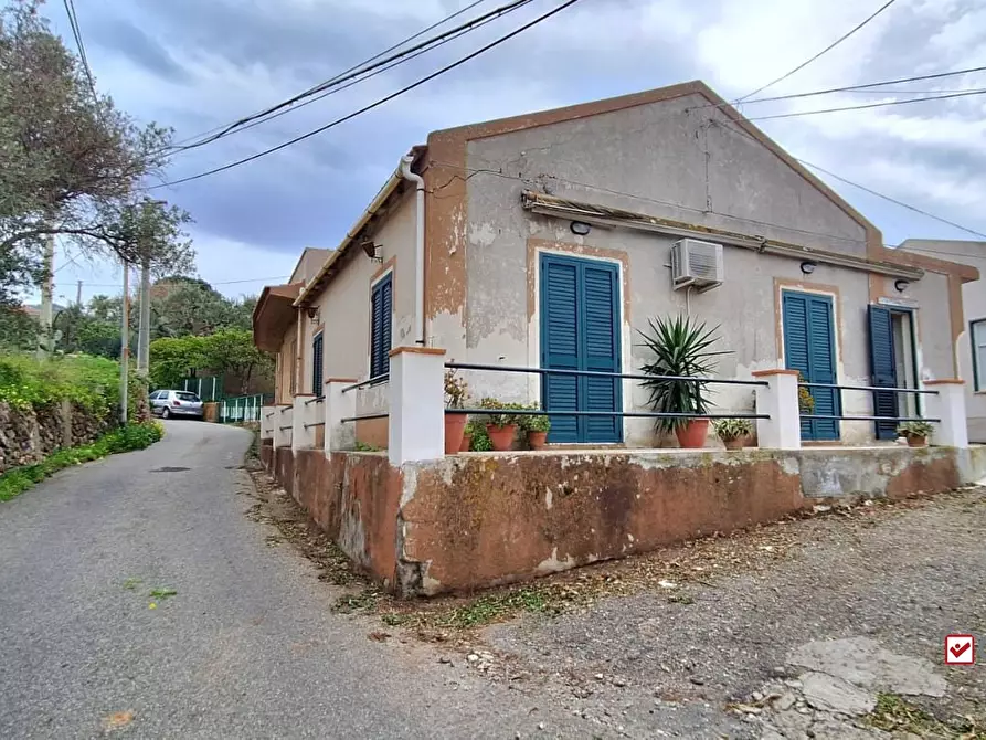 Immagine 1 di Casa semindipendente in vendita  a Messina