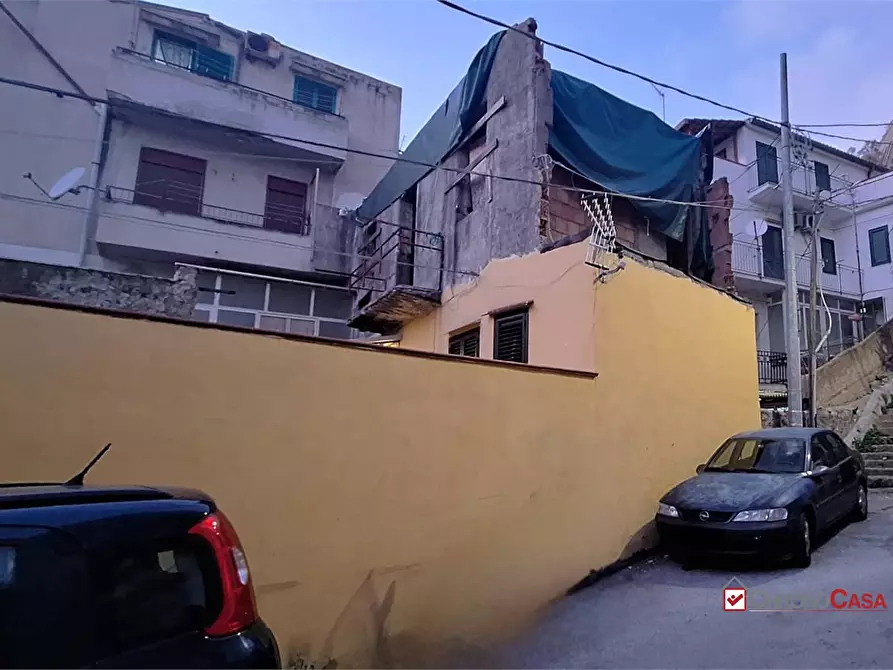 Immagine 1 di Casa semindipendente in vendita  a Messina