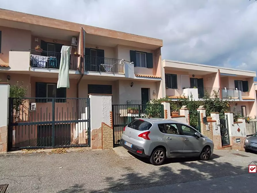 Immagine 3 di Casa semindipendente in vendita  a Messina