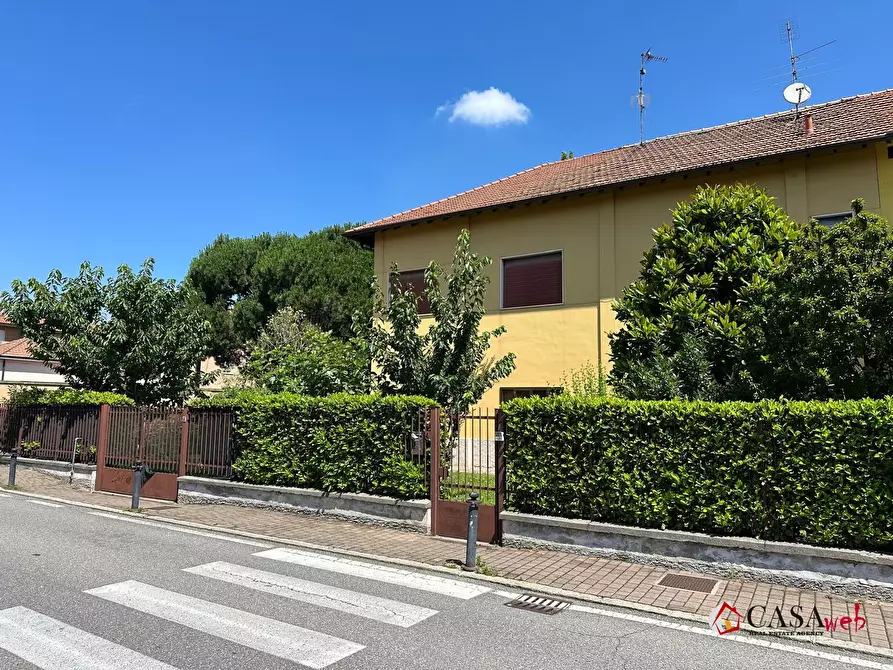 Immagine 1 di Casa semindipendente in vendita  4 a Trezzo Sull'adda