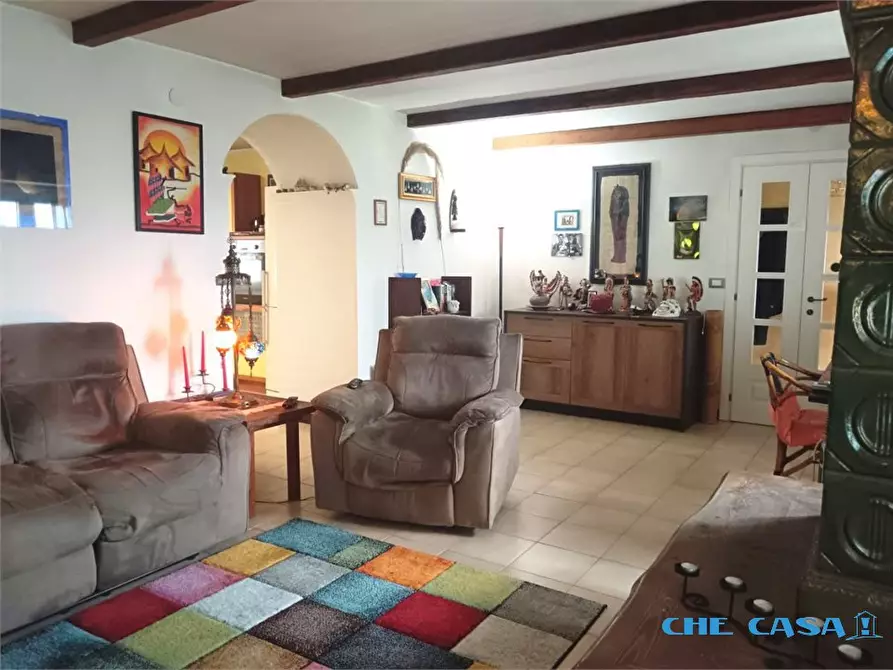 Immagine 6 di Casa semindipendente in vendita  a Tavoleto