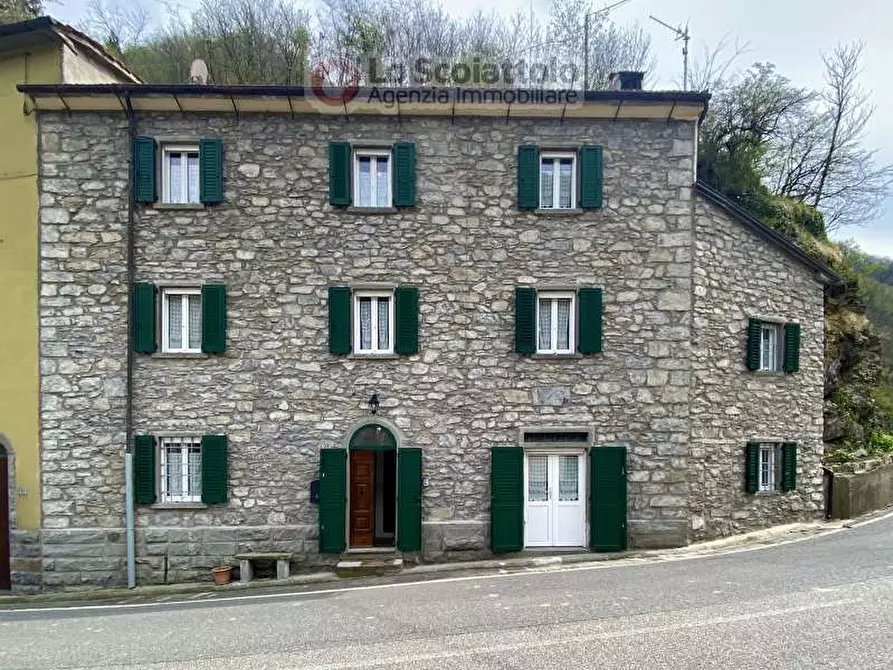 Immagine 1 di Casa semindipendente in vendita  a Sambuca Pistoiese
