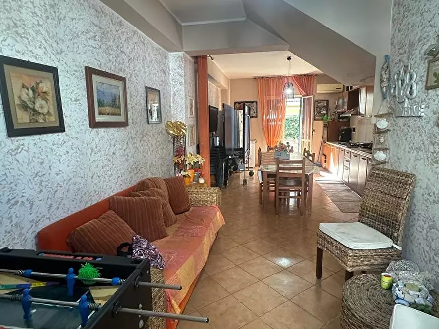 Immagine 5 di Casa semindipendente in vendita  a Melito Di Porto Salvo