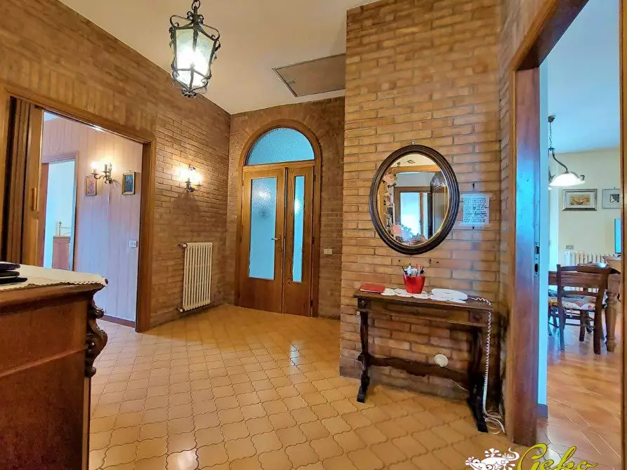 Immagine 9 di Casa semindipendente in vendita  a San Gimignano