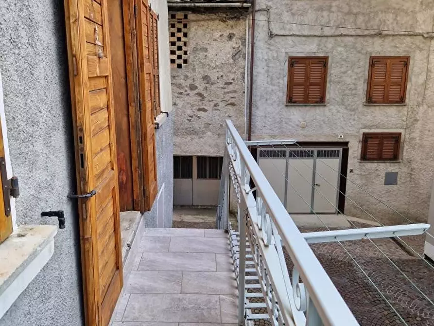 Immagine 3 di Casa semindipendente in vendita  60 a Aprica