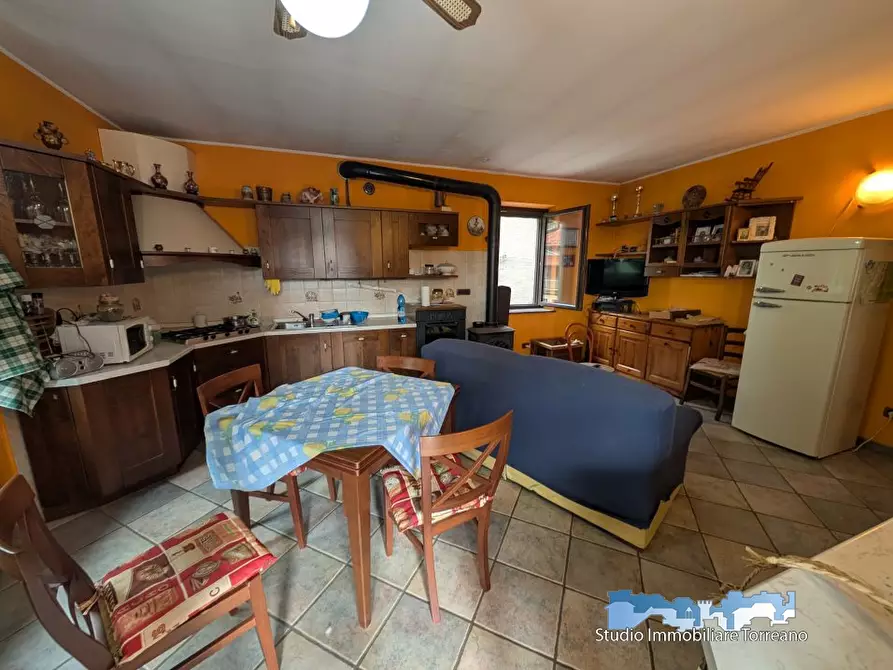 Immagine 8 di Casa semindipendente in vendita  a Quassolo