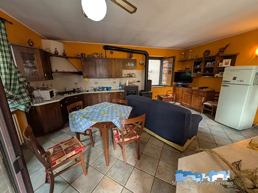 Immagine 9 di Casa semindipendente in vendita  a Quassolo