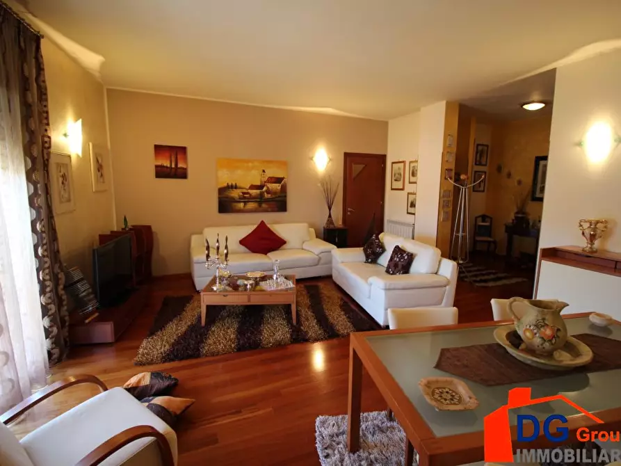 Immagine 2 di Casa semindipendente in vendita  a Alcamo