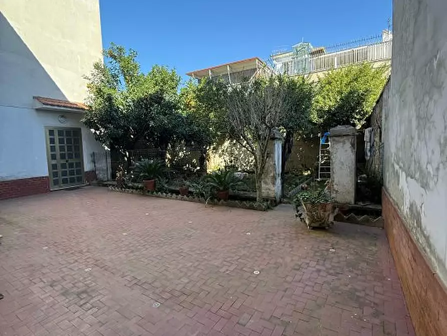 Immagine 2 di Casa indipendente in vendita  a Afragola