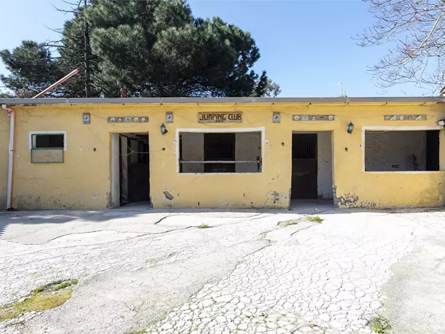 Immagine 3 di Palazzo in vendita  27 a Marano Di Napoli