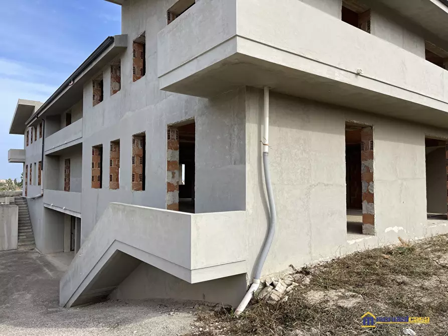 Immagine 10 di Casa indipendente in vendita  a Pachino