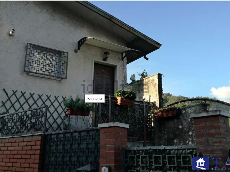 Immagine 1 di Casa semindipendente in vendita  23 a Carrara