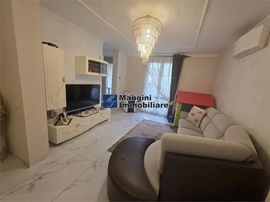 Immagine 5 di Casa indipendente in vendita  a Livorno