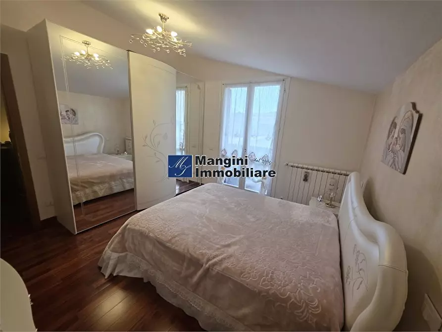 Immagine 10 di Casa indipendente in vendita  a Livorno