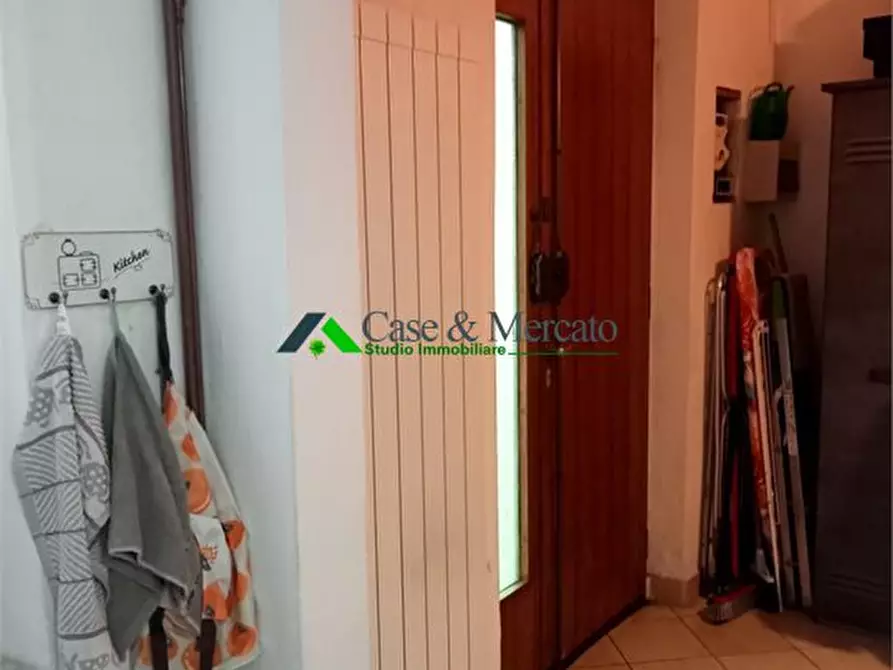 Immagine 2 di Casa semindipendente in vendita  a Lucca