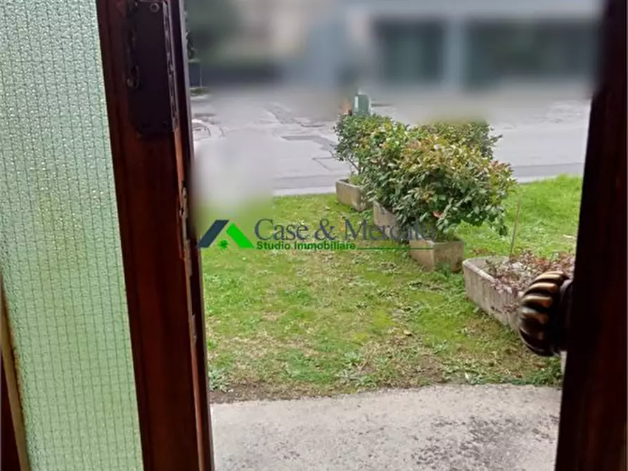 Immagine 3 di Casa semindipendente in vendita  a Lucca