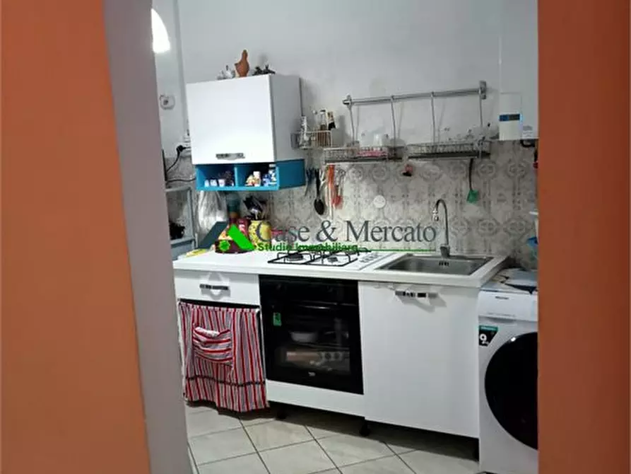 Immagine 7 di Casa semindipendente in vendita  a Lucca