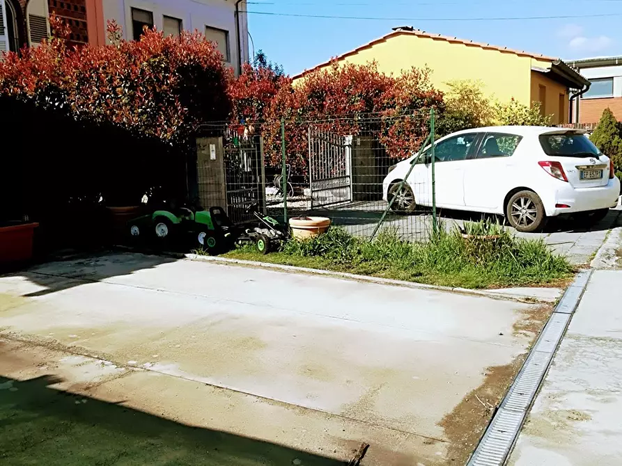 Immagine 5 di Casa semindipendente in vendita  a Capannori